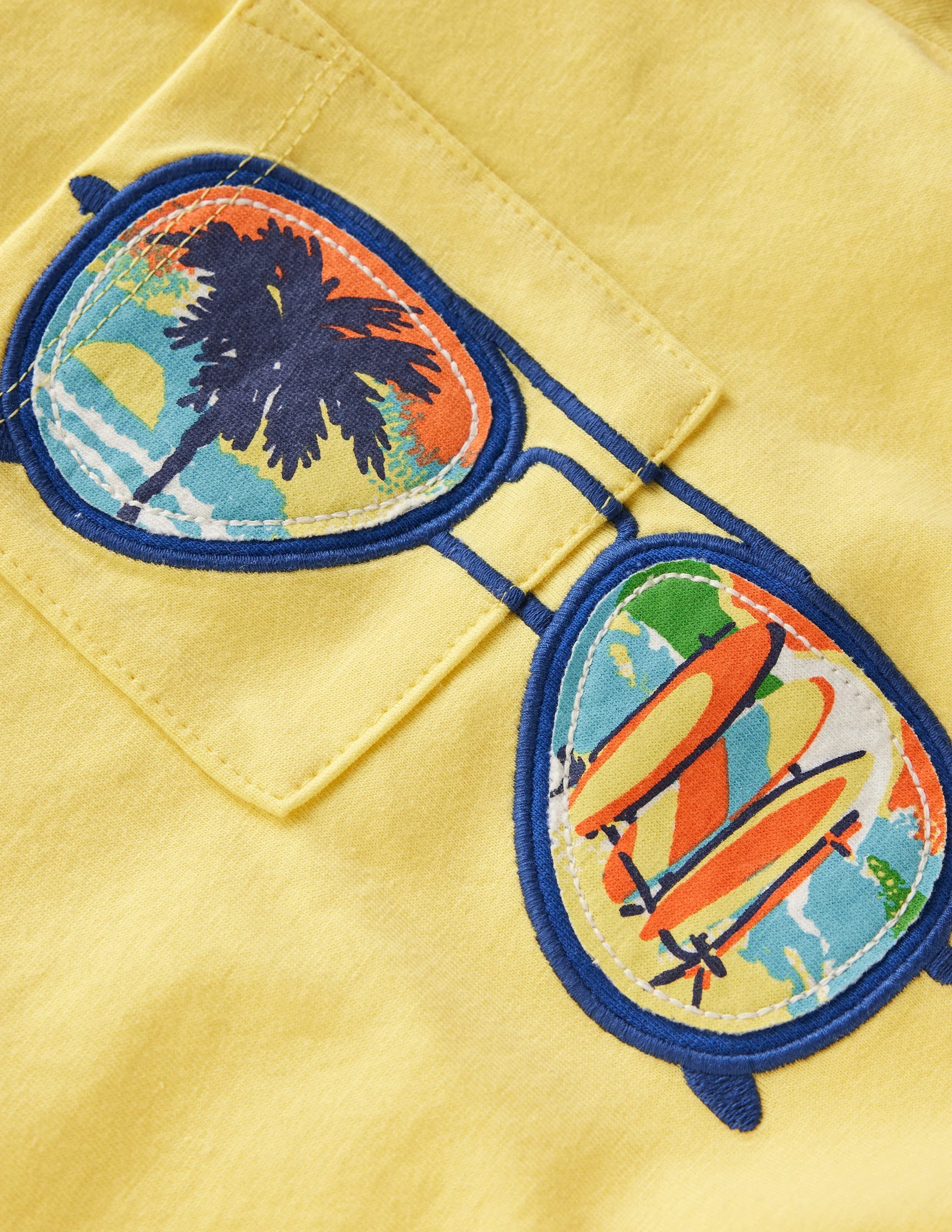 Short Sleeve Badge T-shirt-Sundress Holiday Sunglasses - Image 4