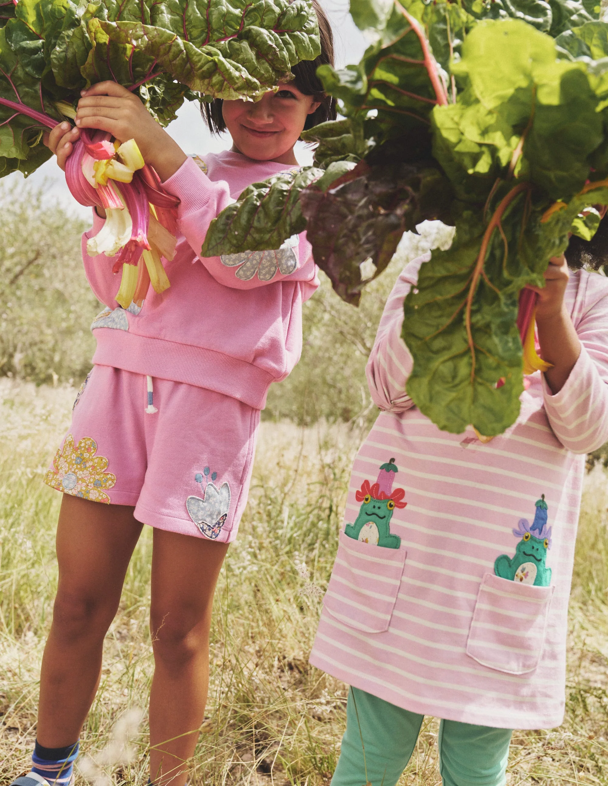 Relaxed Appliqué Sweatshirt-Cosmos Pink Flower - Image 4