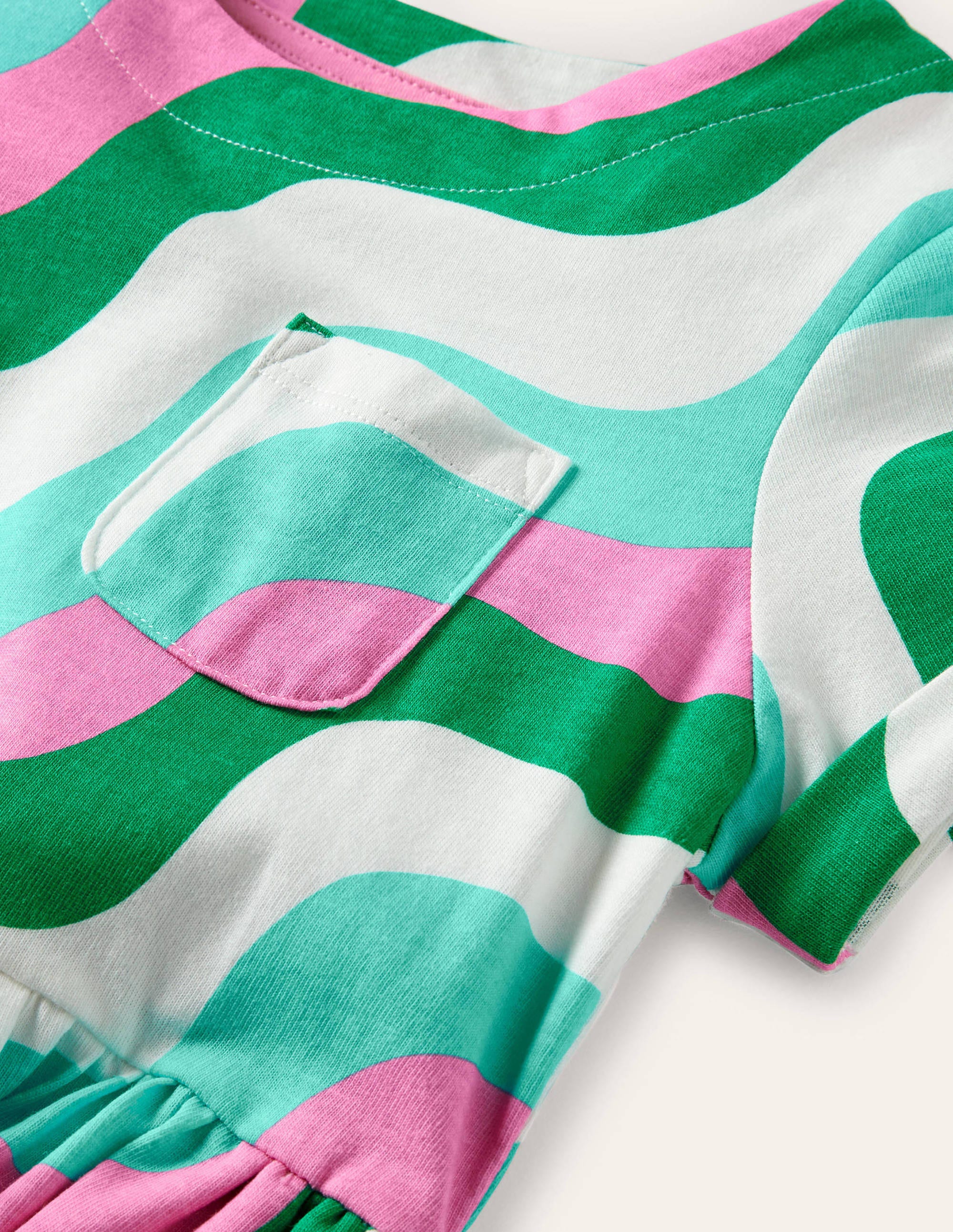Short Sleeve Fun Jersey Dress-Sapling Green Wave - Image 3