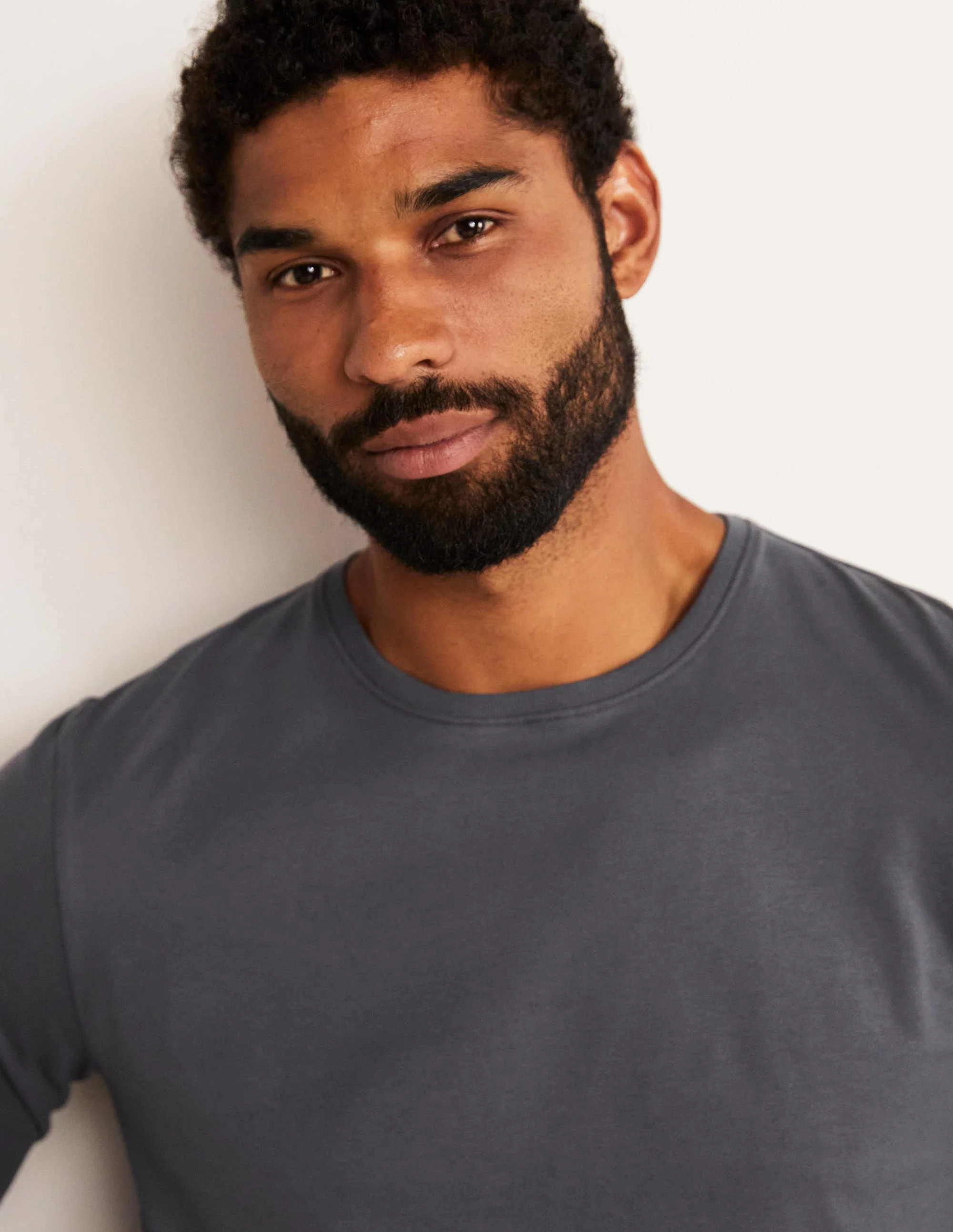 Classic Long-Sleeved T-shirt-London Grey - Image 2