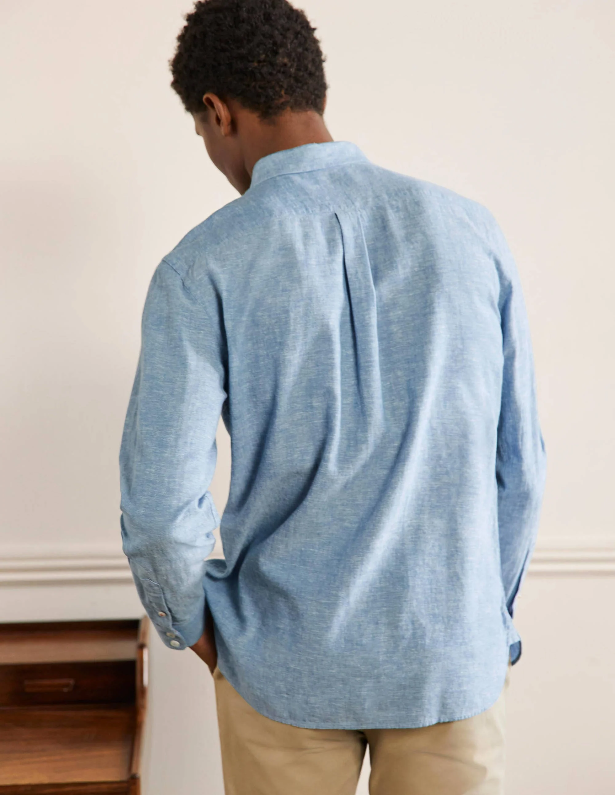 Cutaway Collar Linen Shirt-Chambray - Image 3