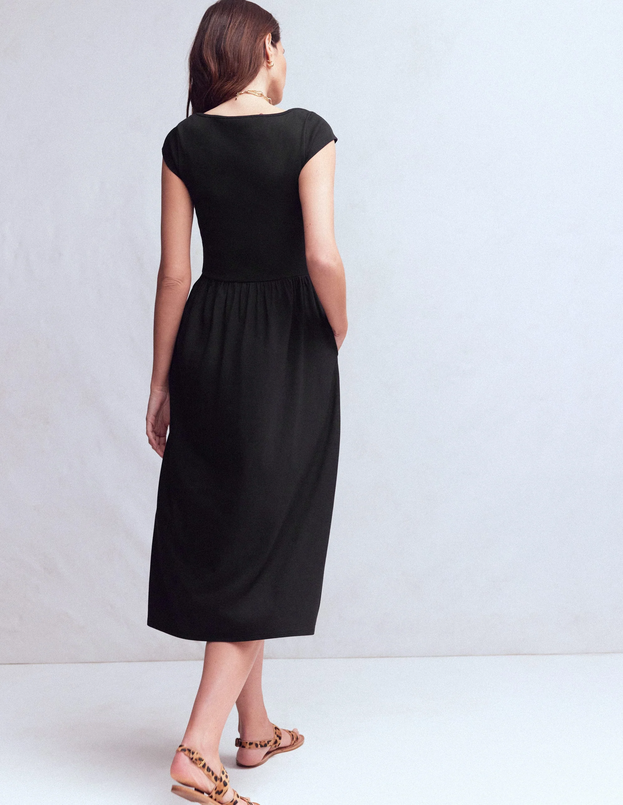 Boat Neck Mix Dress-Black - Image 3