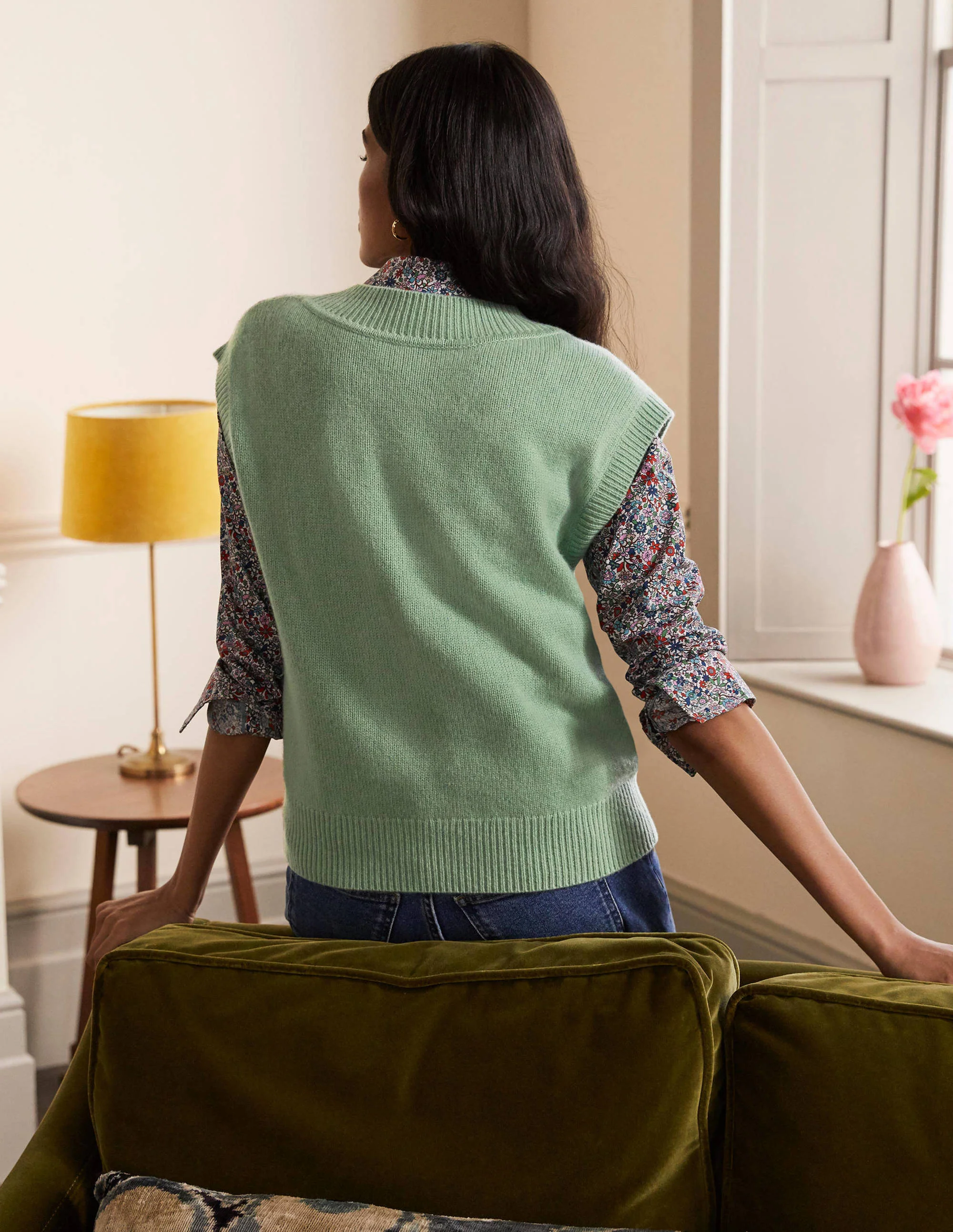 Cashmere Relaxed Sweater Vest-Peridot Green - Image 3