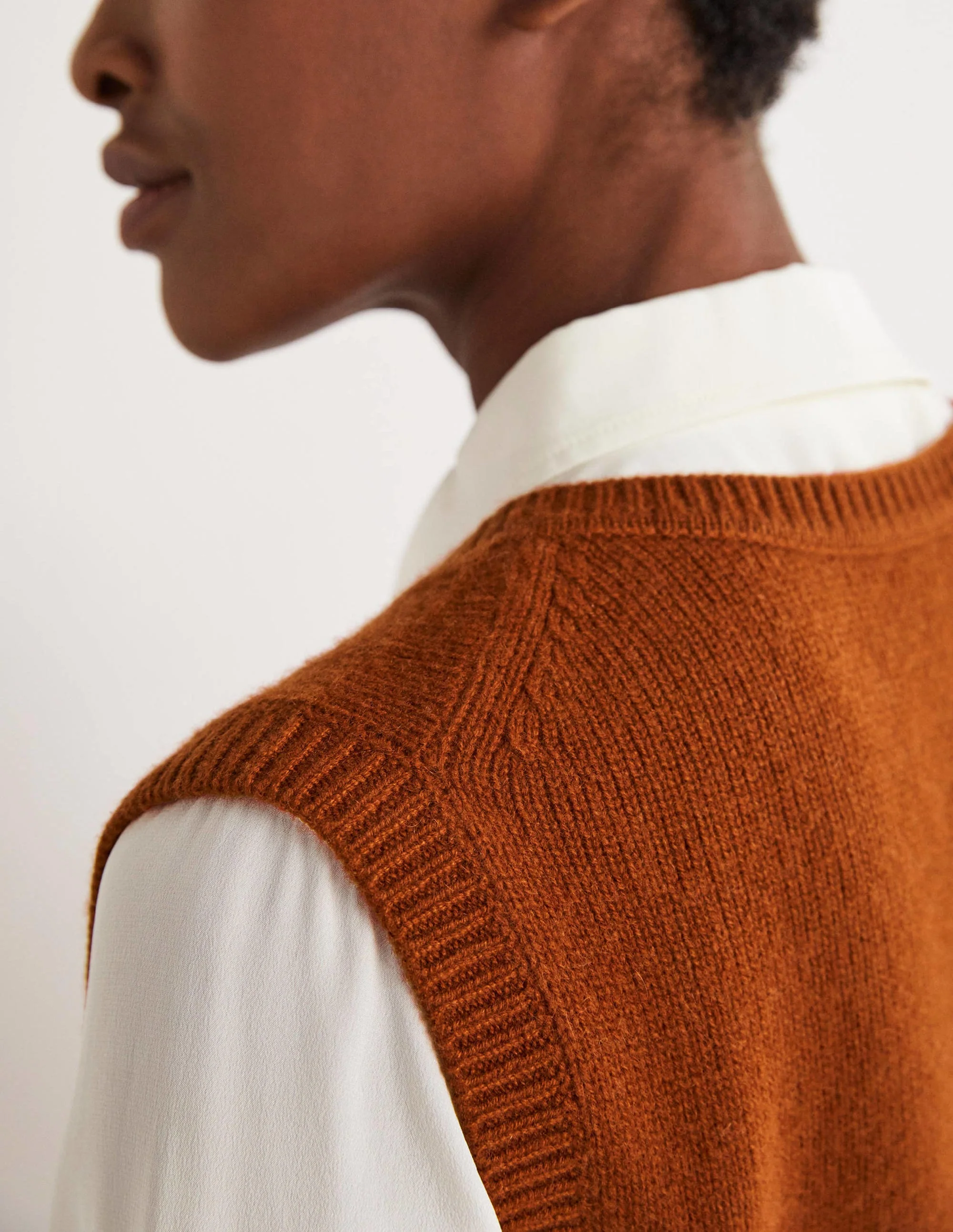 Cashmere V-Neck Sweater Vest-Copper Red - Image 2