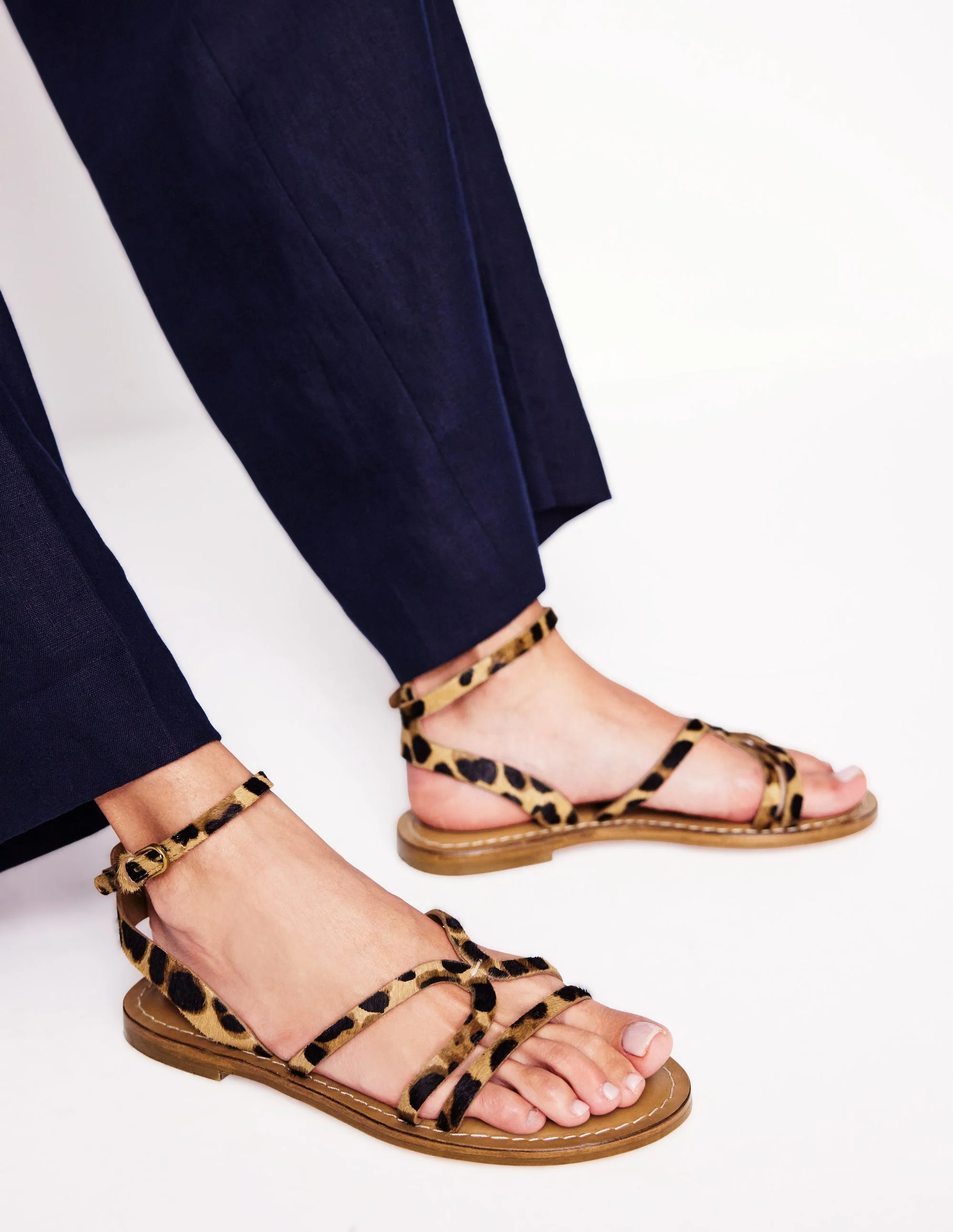 Casual Flat Sandal-Leopard - Image 2