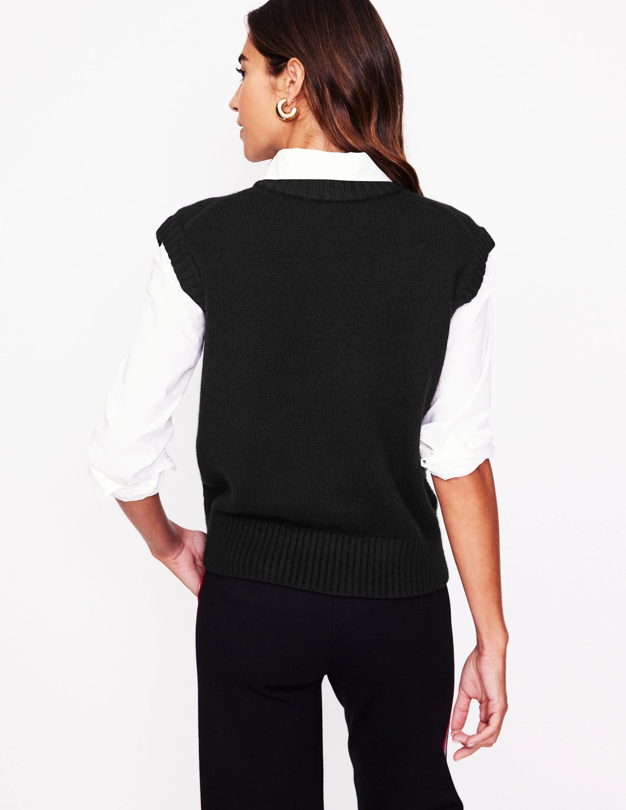 Chunky Cashmere Crew Neck Vest-Black - Image 3