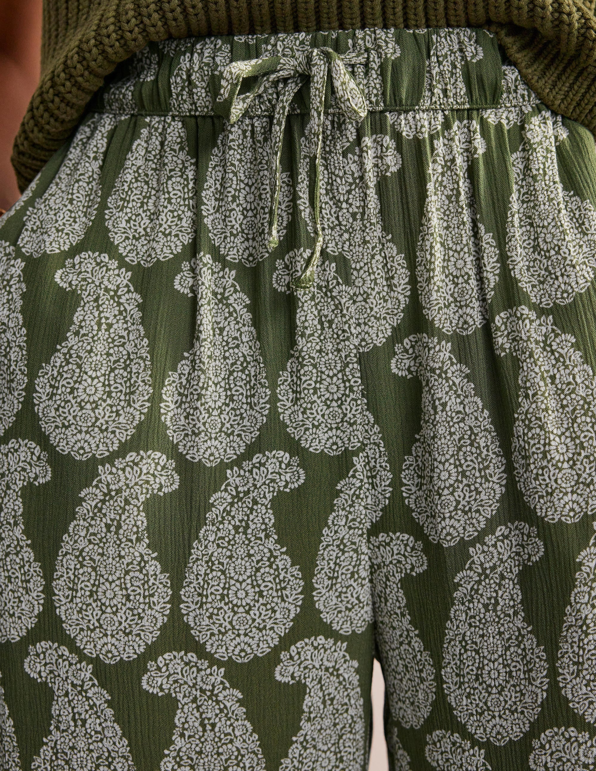 Crinkle Tapered Pants-Spruce, Sweet Paisley - Image 2