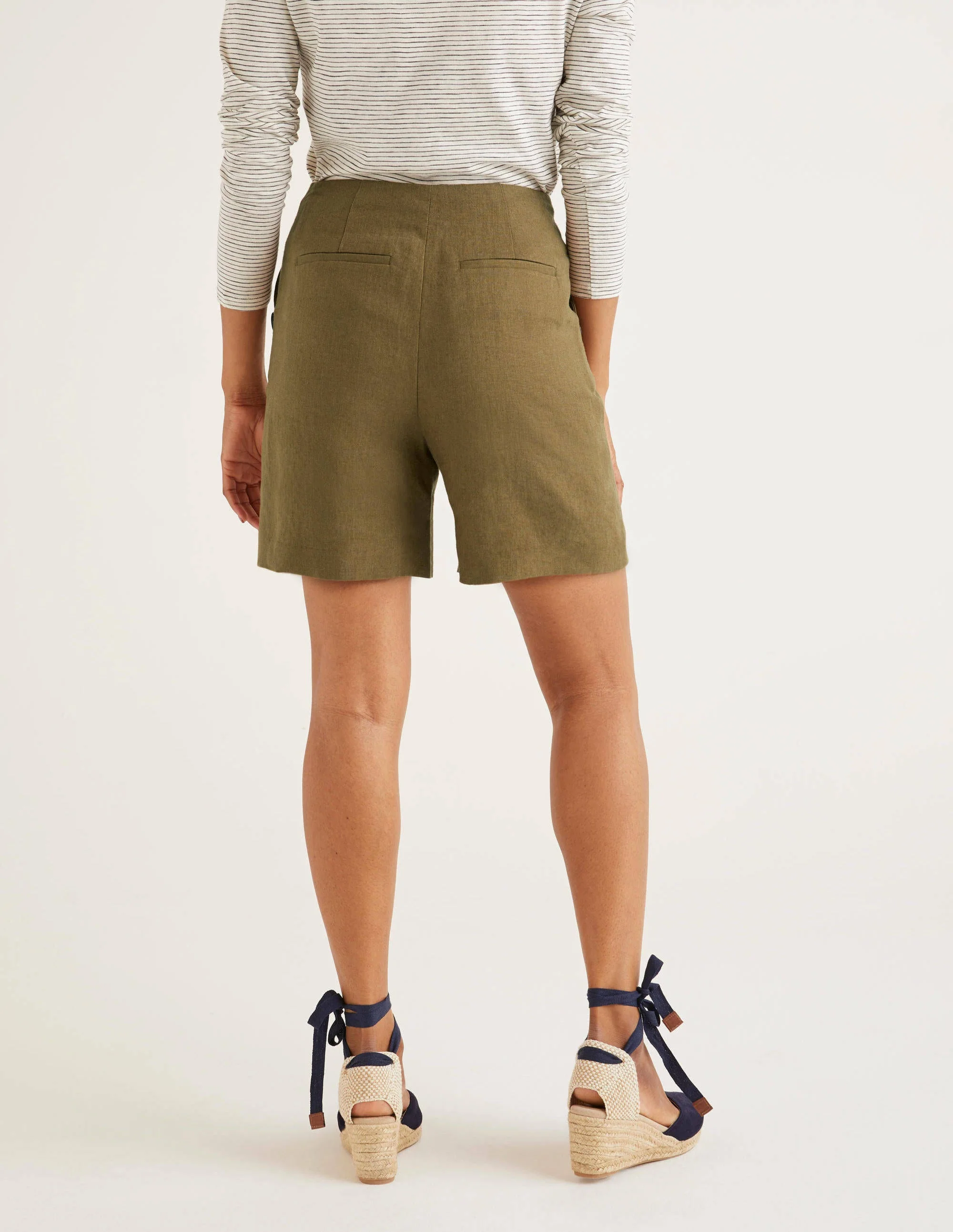 Falmouth Linen Shorts-Classic Khaki - Image 3