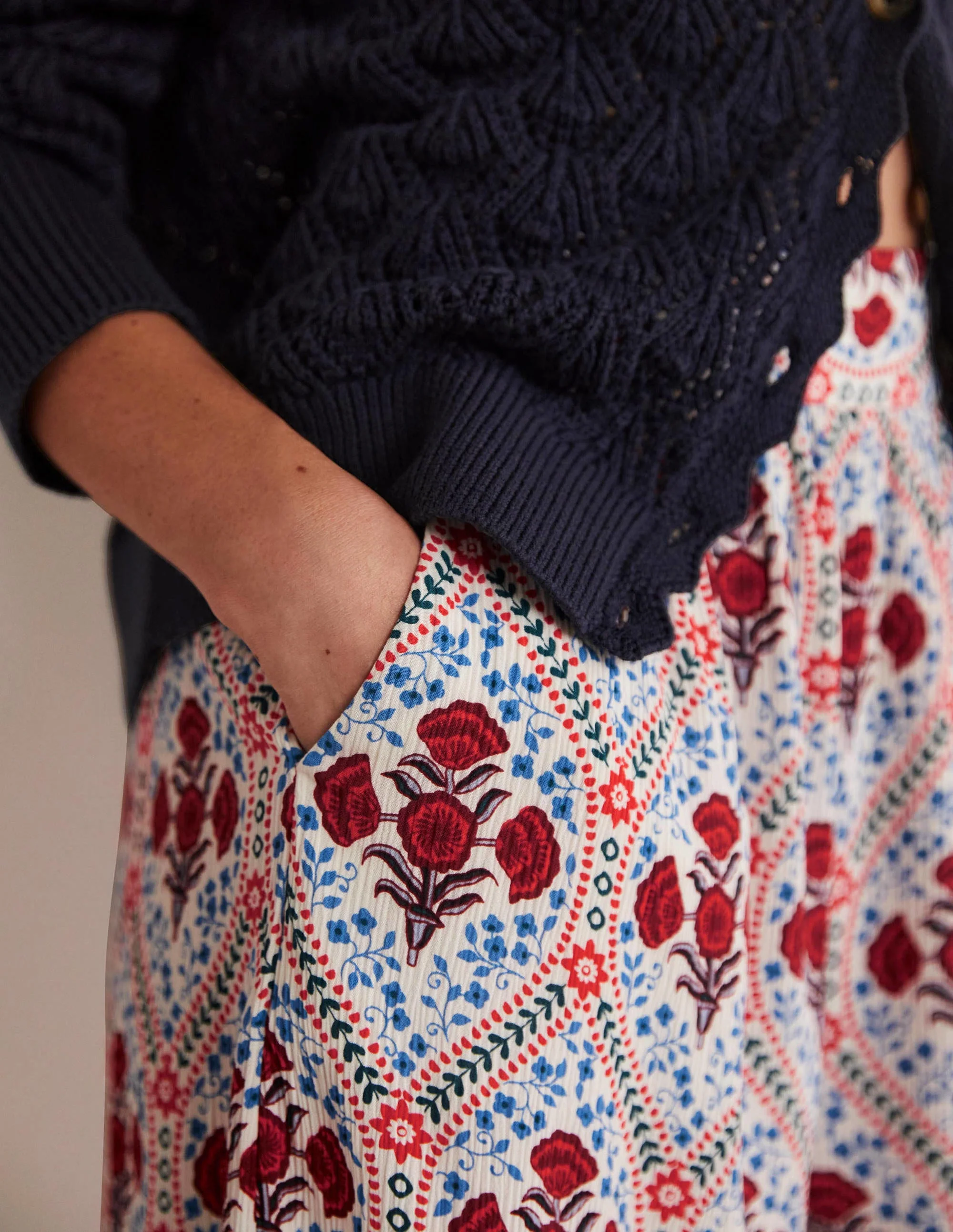 Grace Crinkle Shorts-Ivory, Poppy Bloom - Image 2