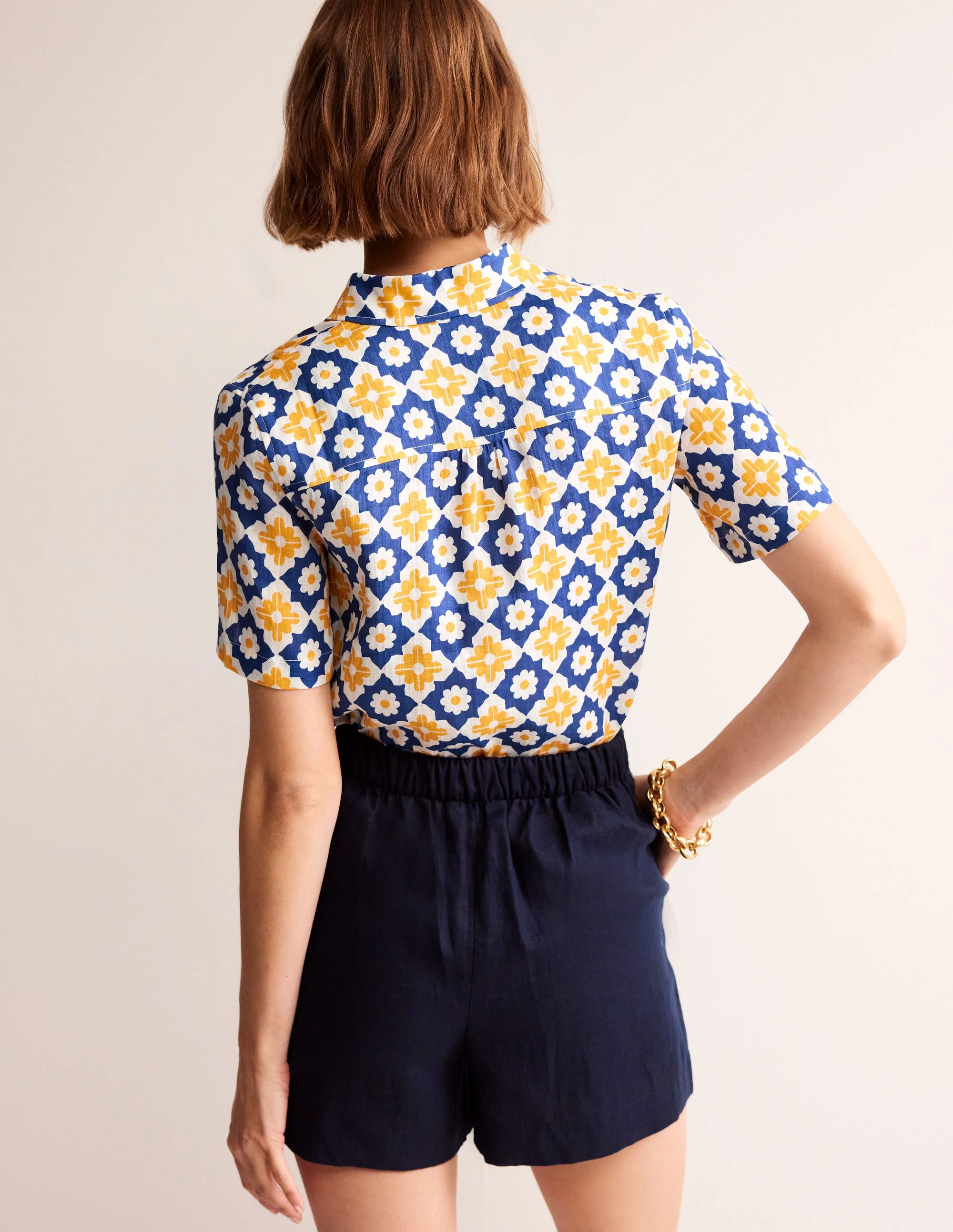 Hazel Short Sleeve Linen Shirt-Surf The Web, Geometric Stamp - Image 3
