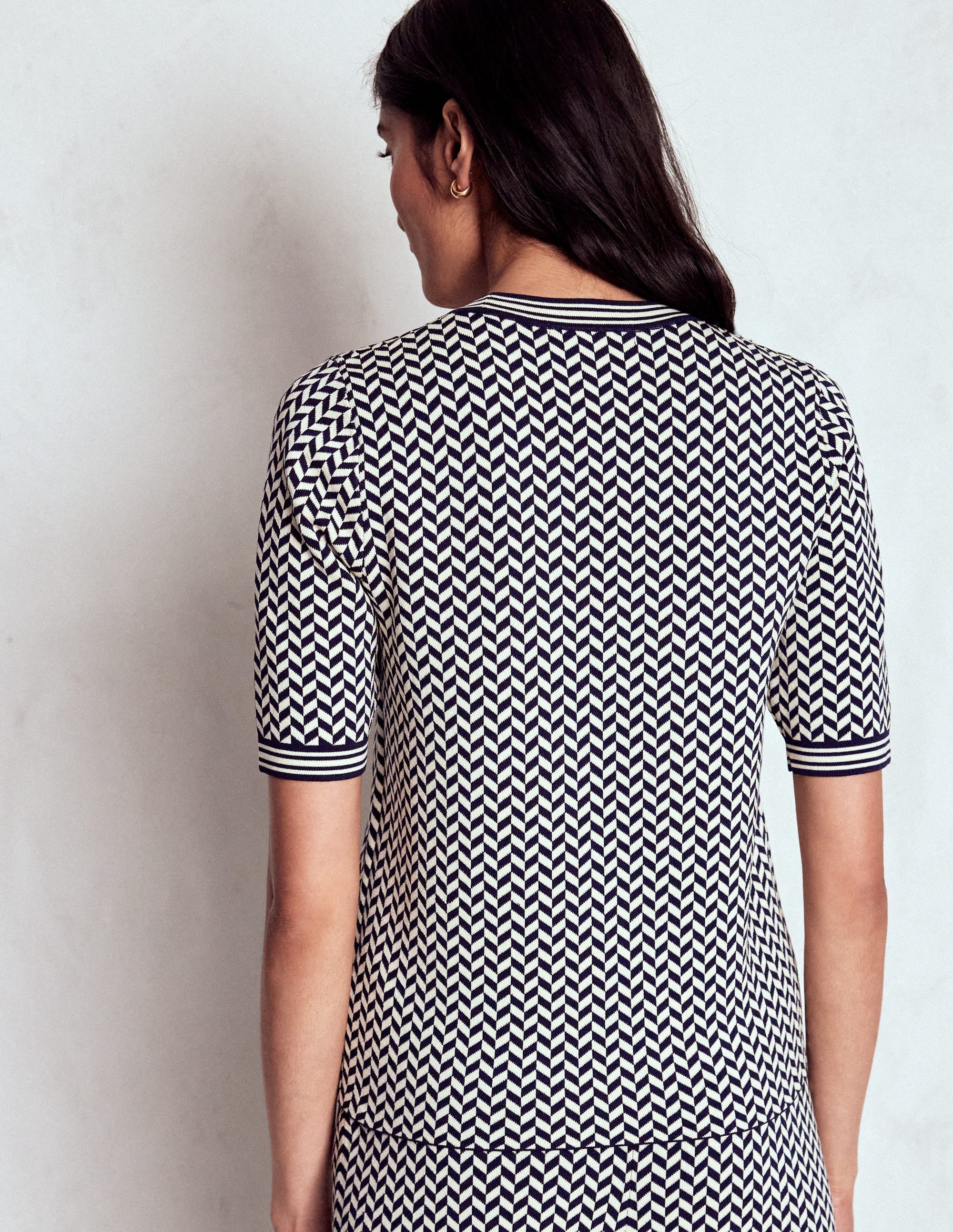 Jacquard Knitted T-Shirt-Navy/ Ivory Dogtooth - Image 3