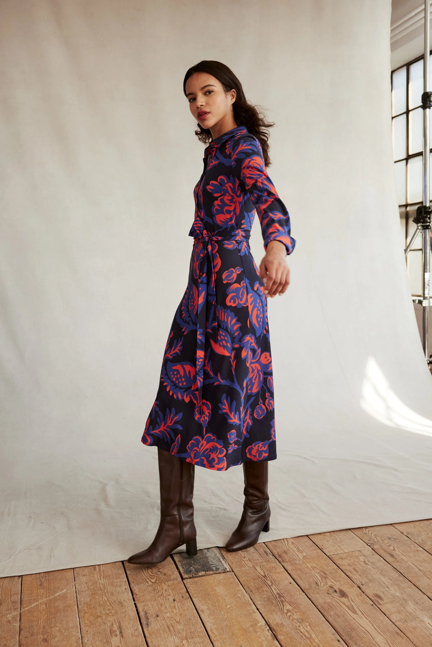 Laura Jersey Midi Shirt Dress-French Navy, Rose Blush - Image 5