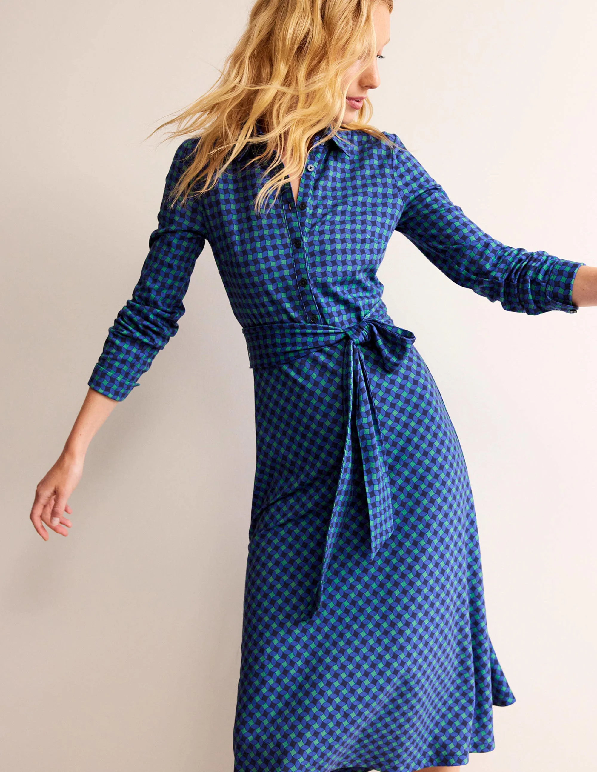Laura Jersey Midi Shirt Dress-Green, Abstract Diamond - Image 4