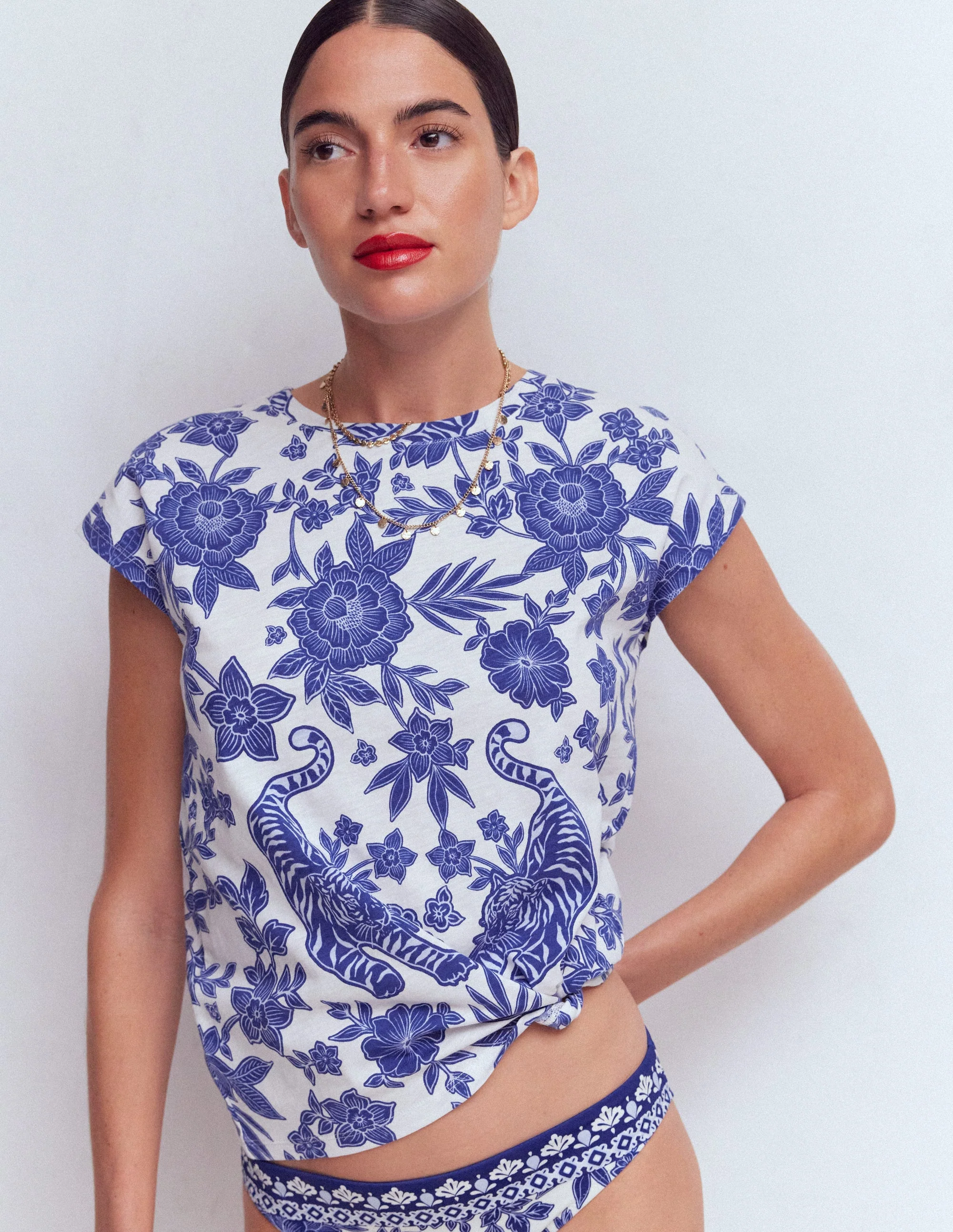 Louisa Slub T-Shirt-Blue Tigers Paradise Placement - Image 4