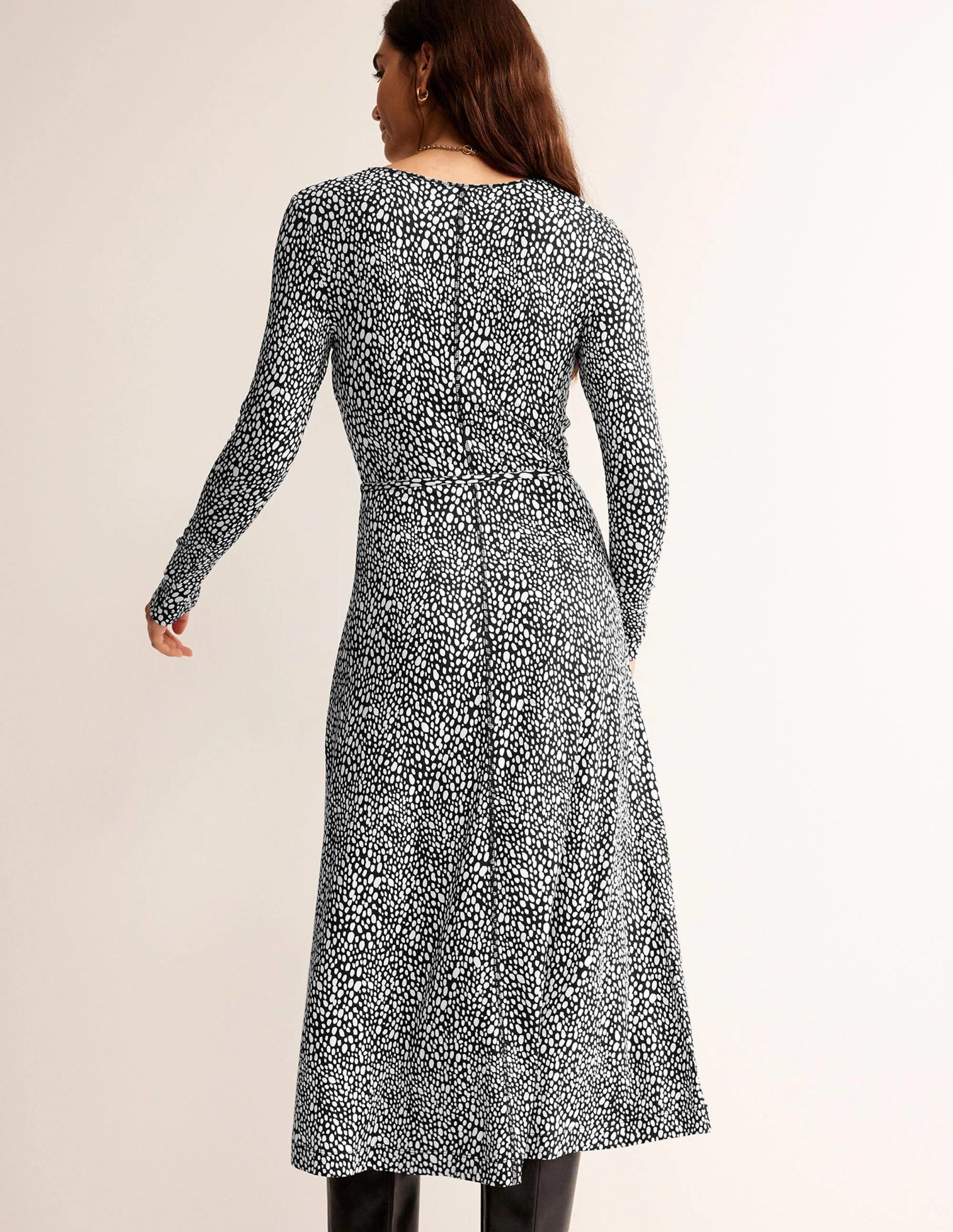 Lucy Jersey Midi Dress-Black, Animal Spot - Image 4