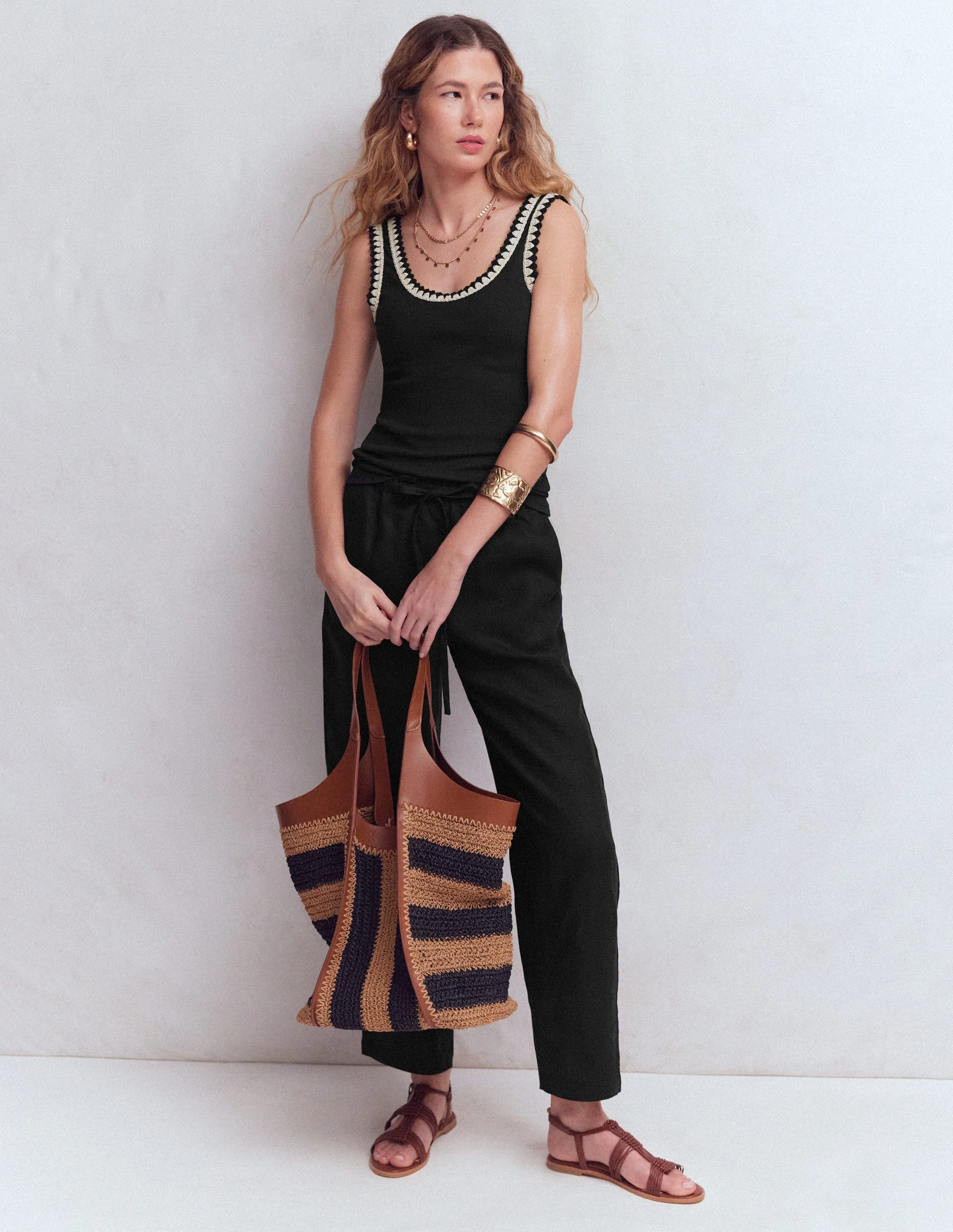 Maddie Trim Detail Vest-Black - Image 5