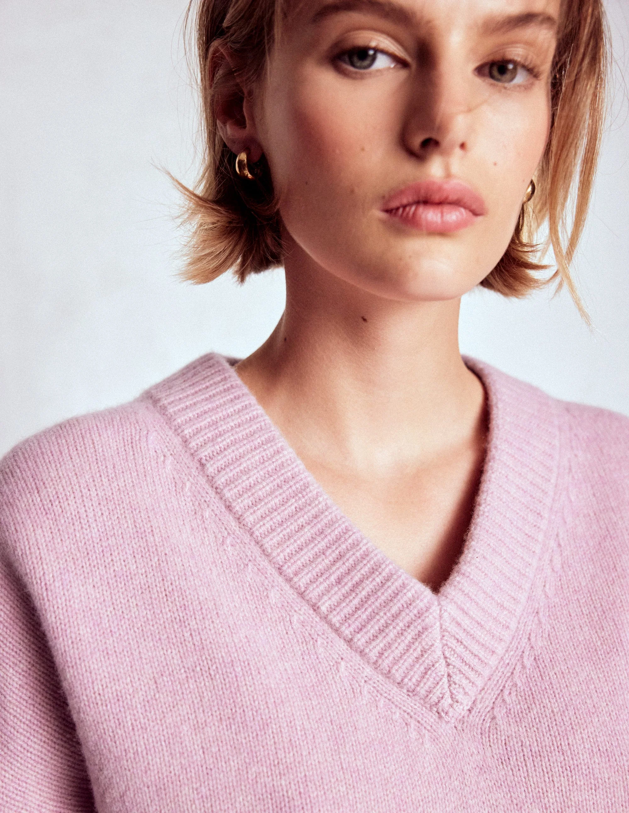 Marion Merino V-neck Sweater-Blush Pink - Image 2