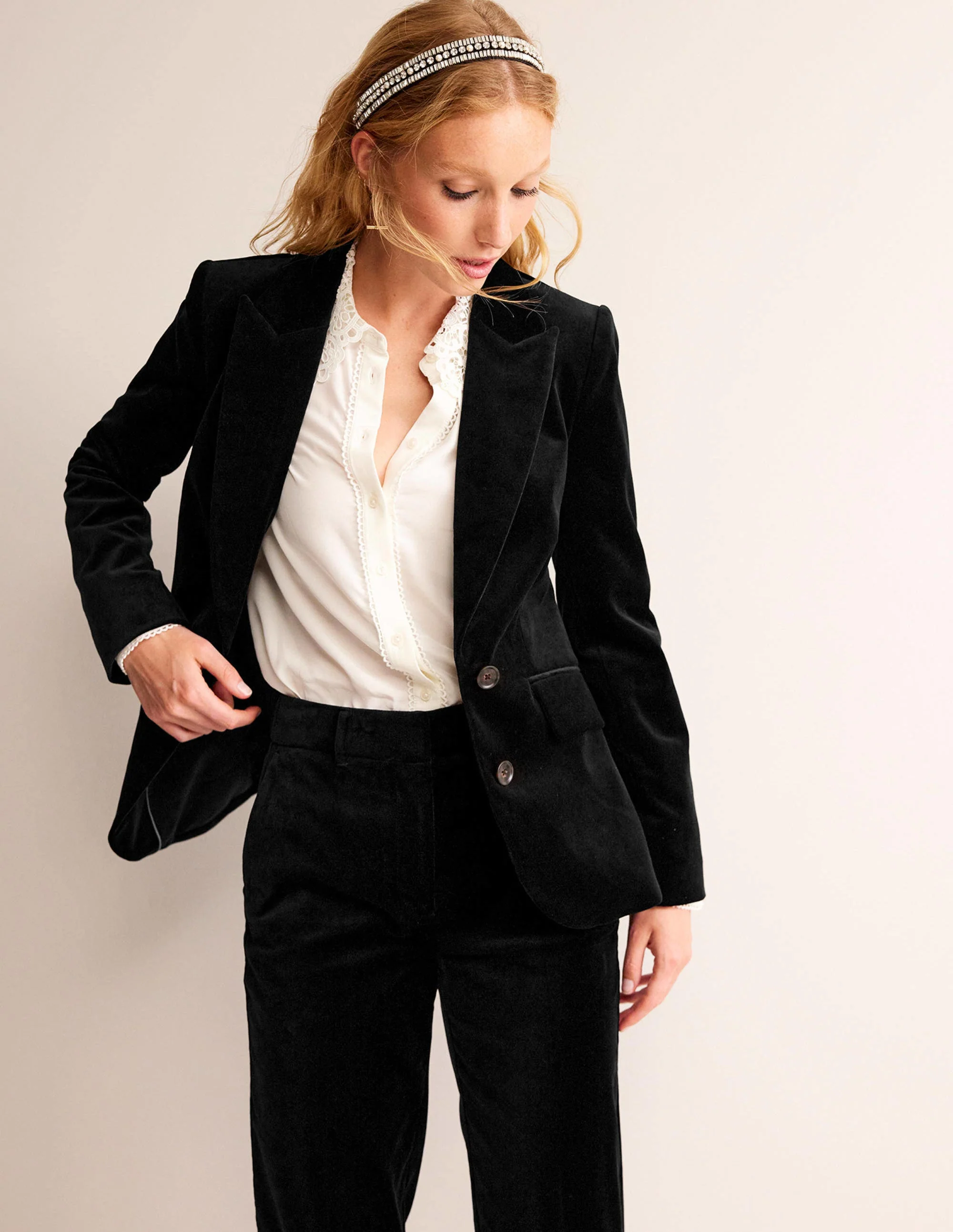 Marylebone Velvet Blazer-Black