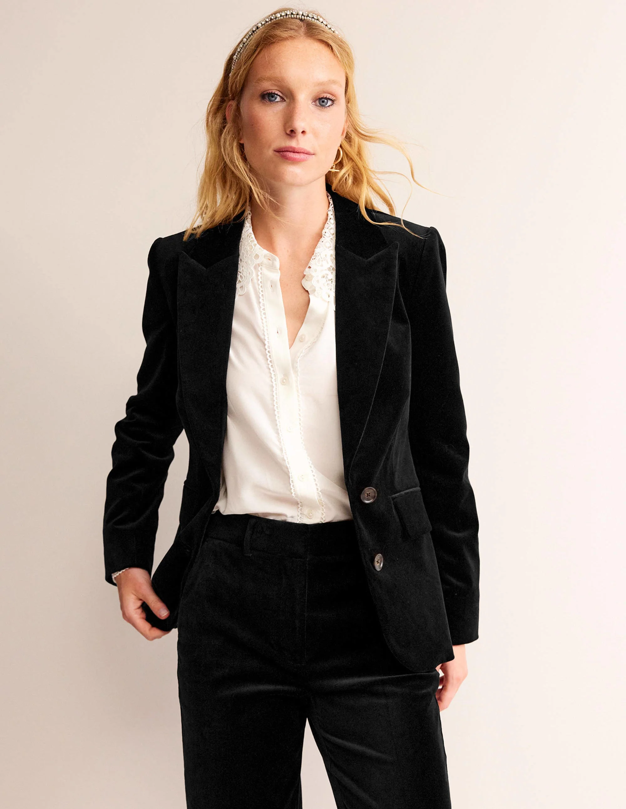 Marylebone Velvet Blazer-Black - Image 4