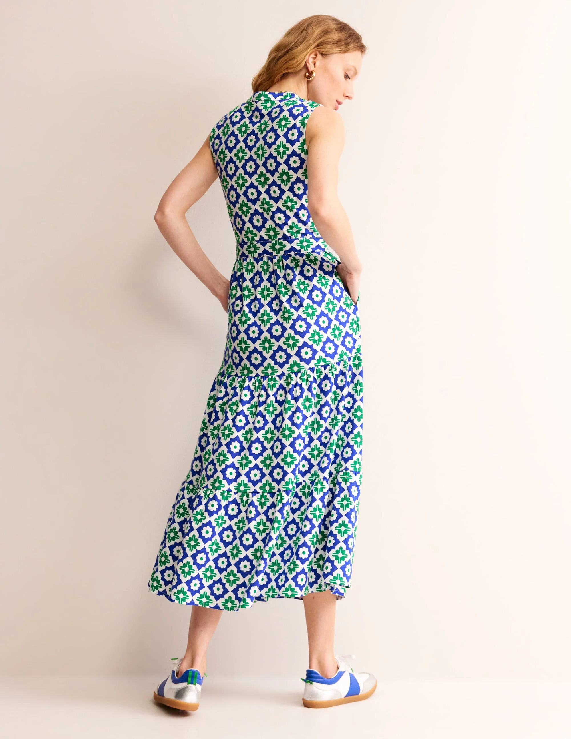 Naomi Notch Jersey Maxi Dress-Green Tambourine, Geo Stamp - Image 4