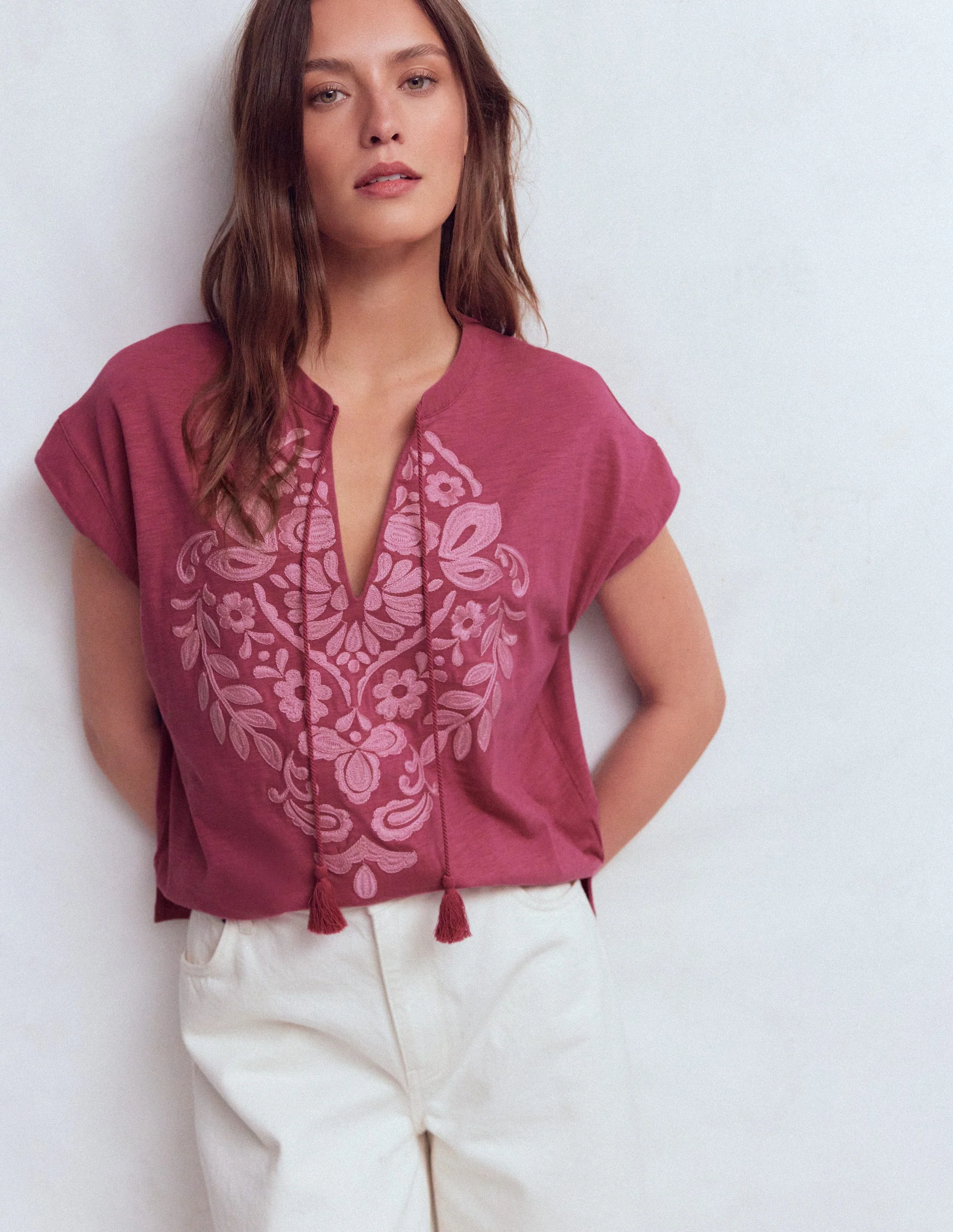 Nina Embroidered Notch T-shirt-Malaga, Formica Pink - Image 3
