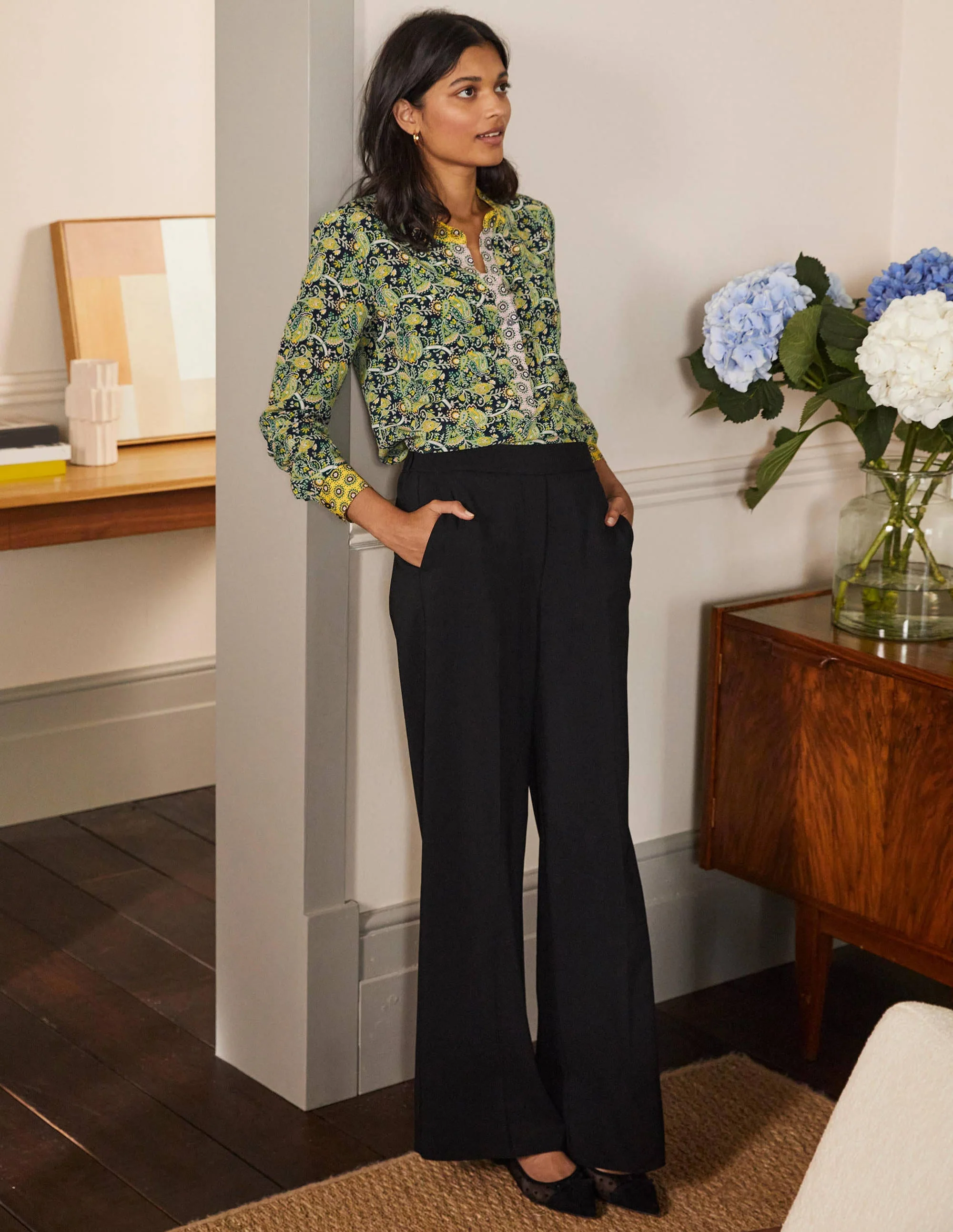 Silk Collarless Blouse-Honey Gold/ French Navy - Image 3