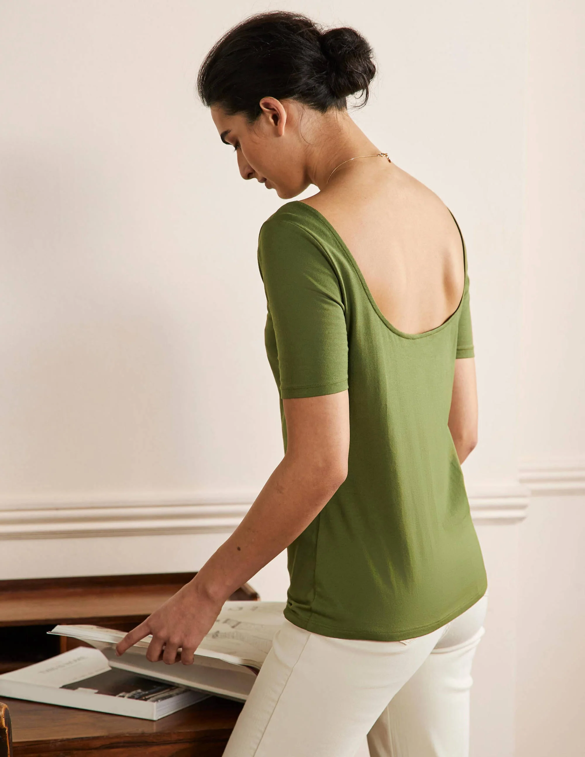 Supersoft Scoop Back T-Shirt-Pea - Image 5