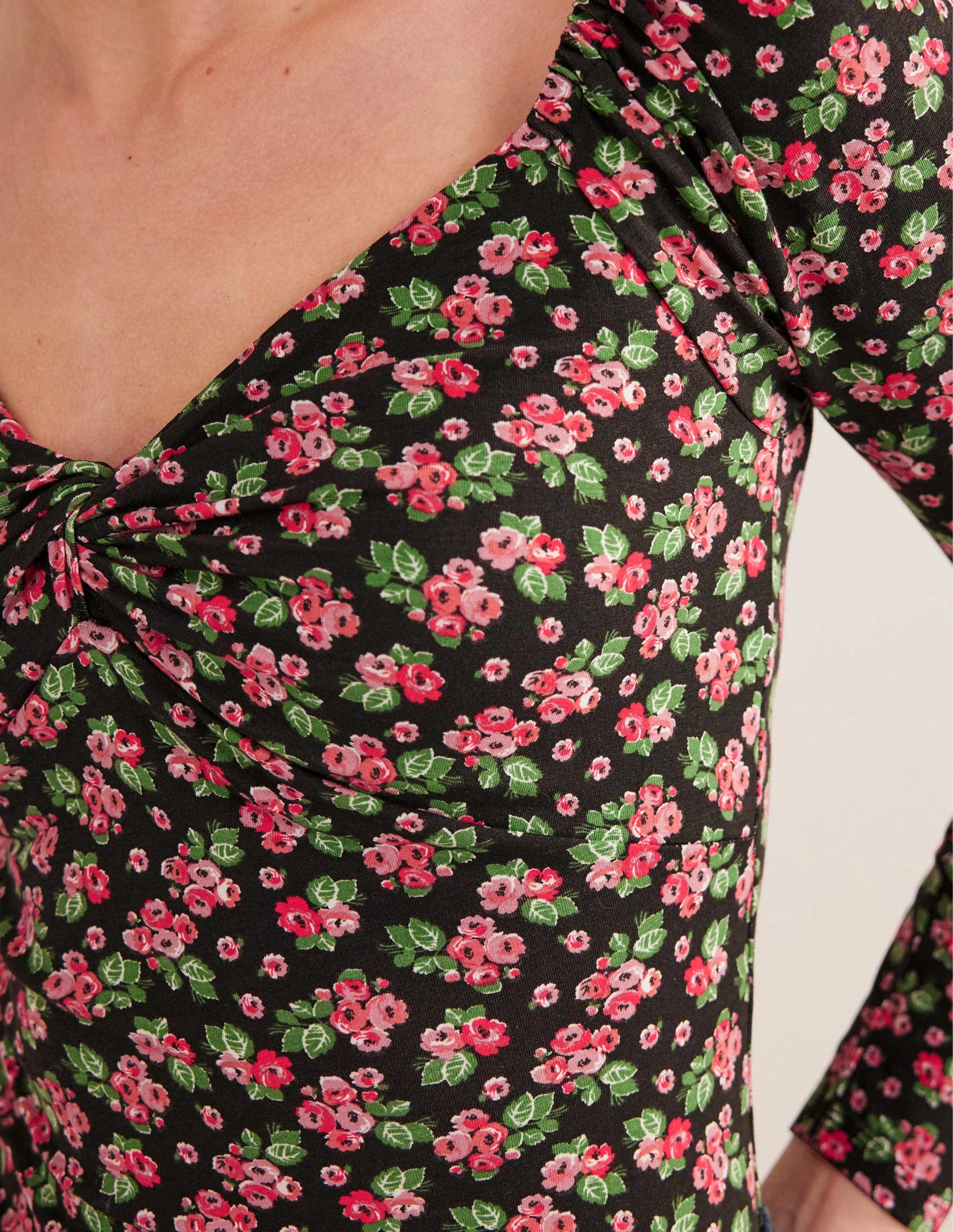 Sweetheart Jersey Top-Black, Diamond Rose - Image 2