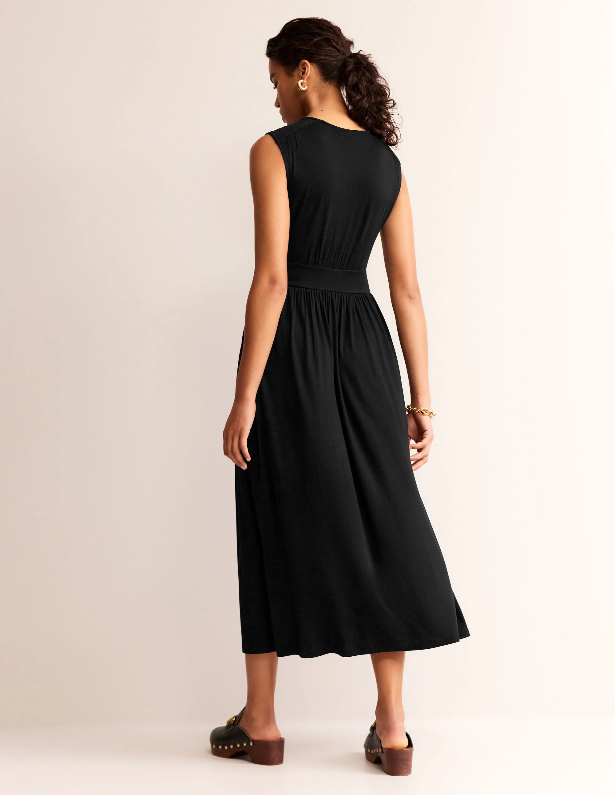 Thea Sleeveless Midi Dress-Black - Image 4
