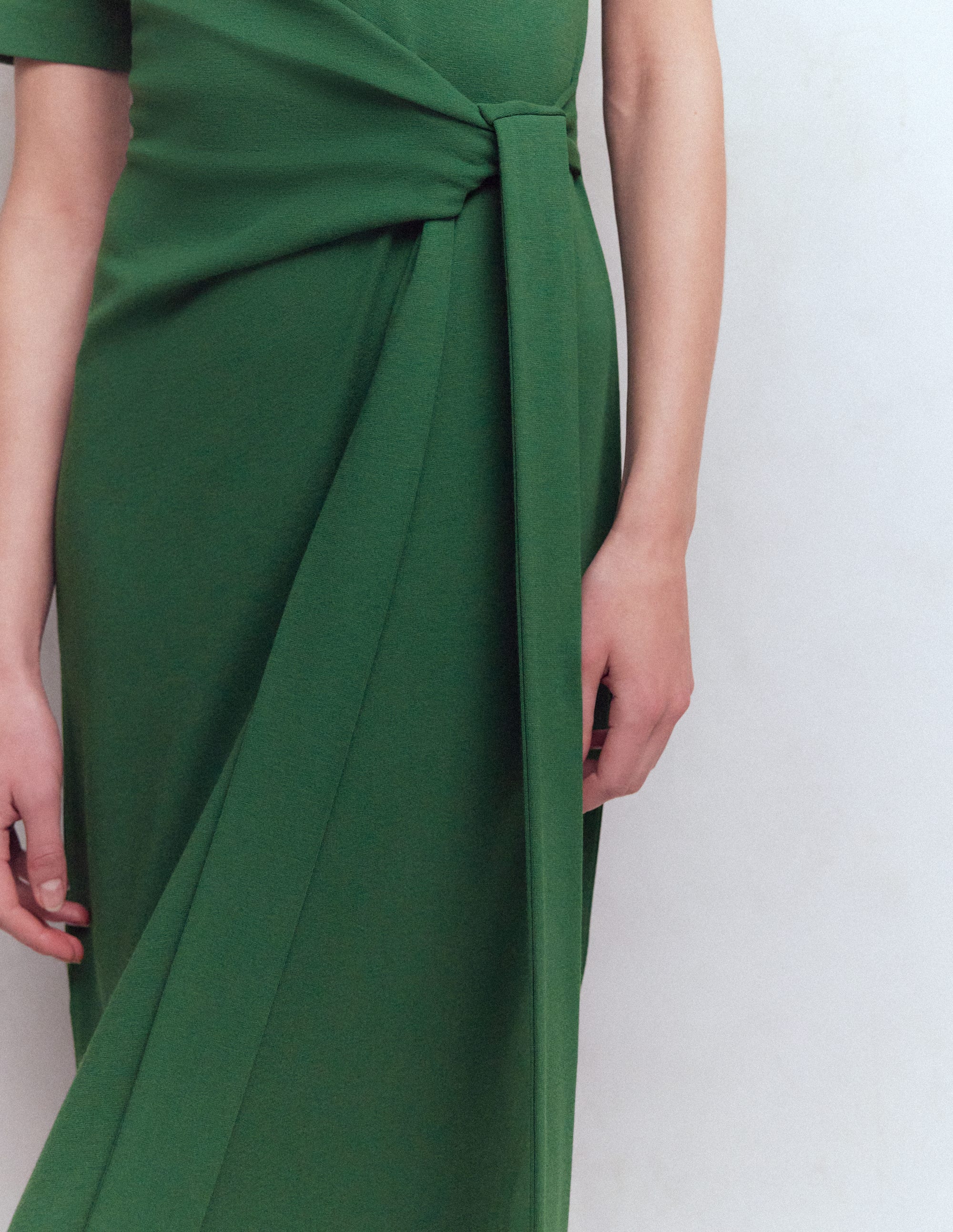 Zinnia Tie Ponte Midi Dress-Dark Green - Image 2